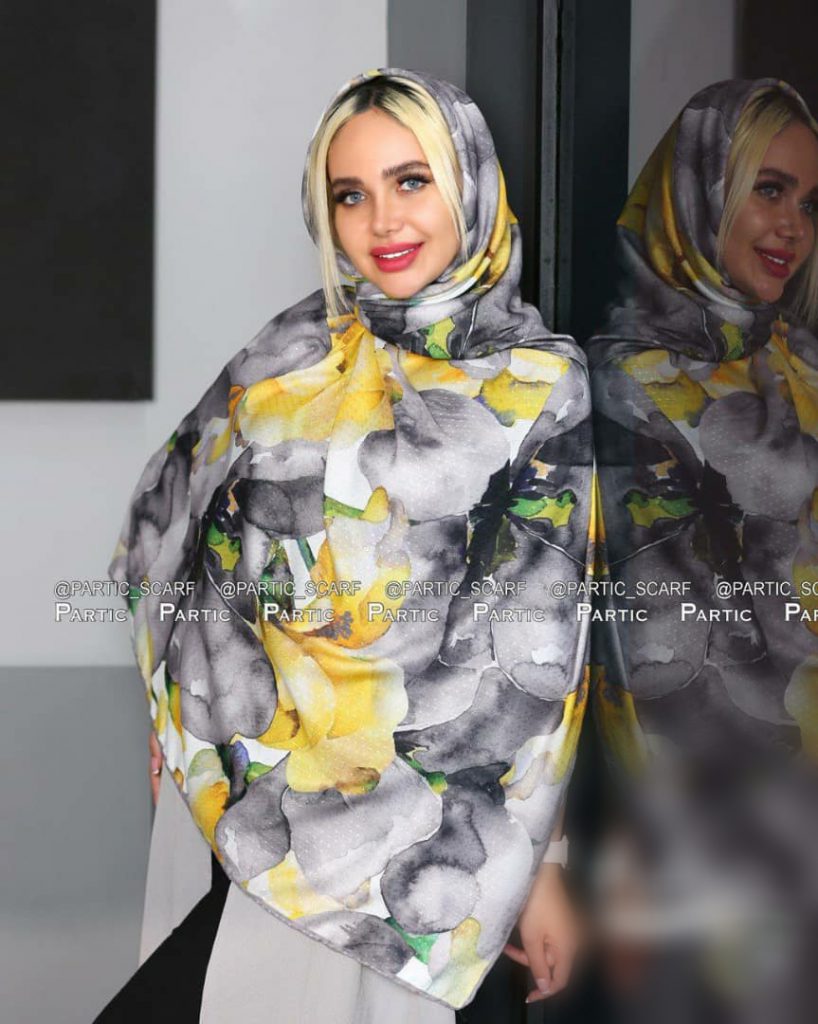 فروشگاه شال و روسری پینیکا