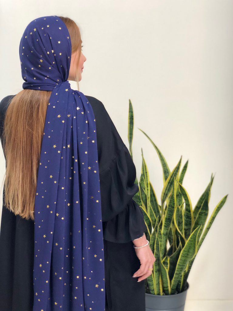 فروشگاه شال و روسری پینیکا