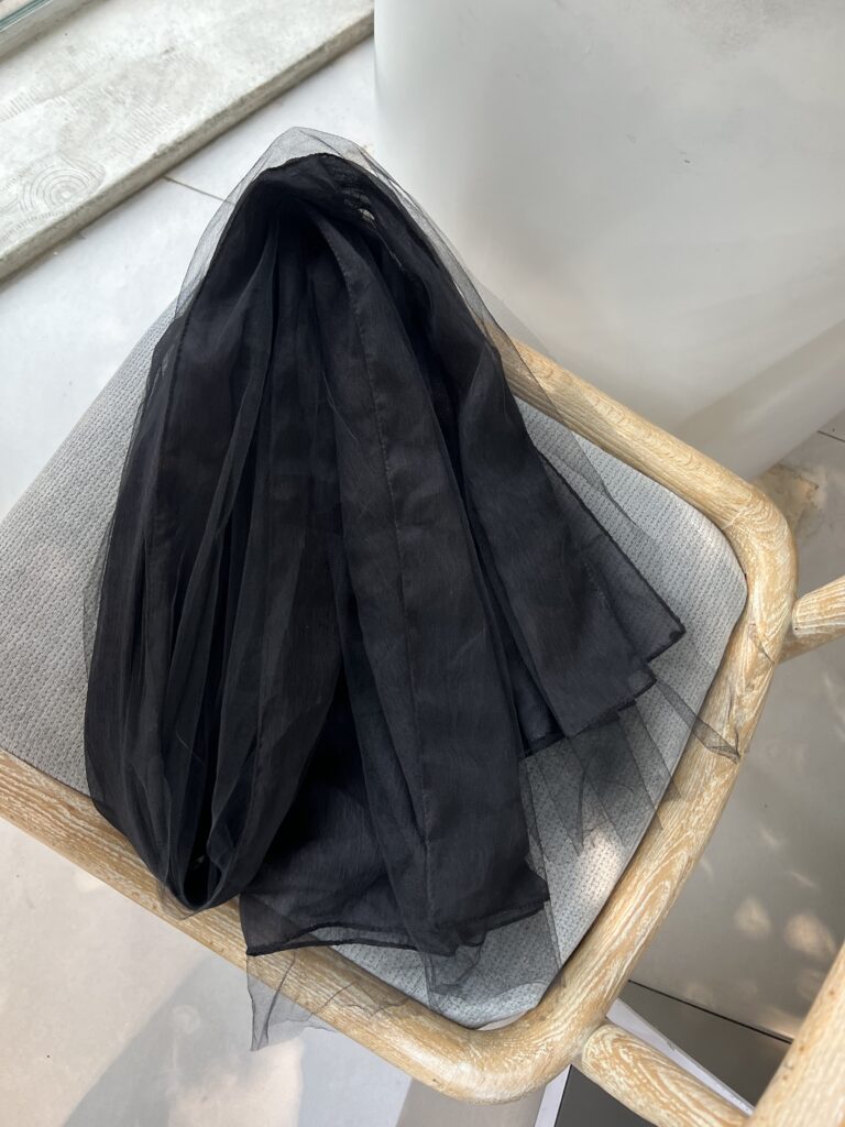 فروشگاه شال و روسری پینیکا