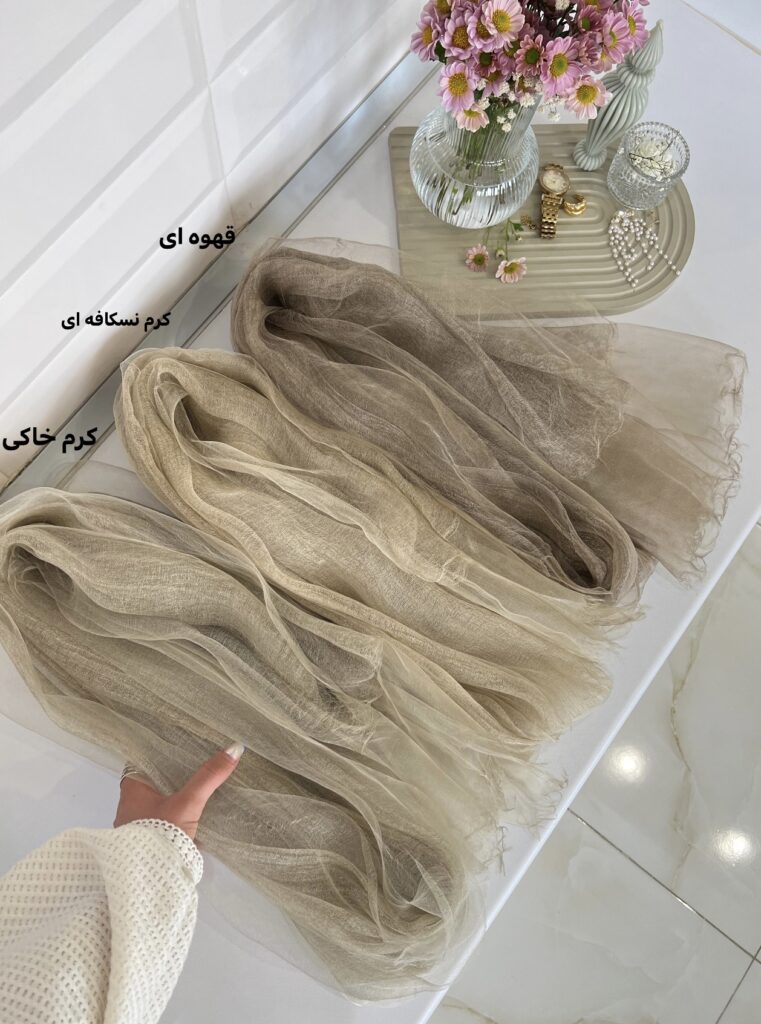 فروشگاه شال و روسری پینیکا