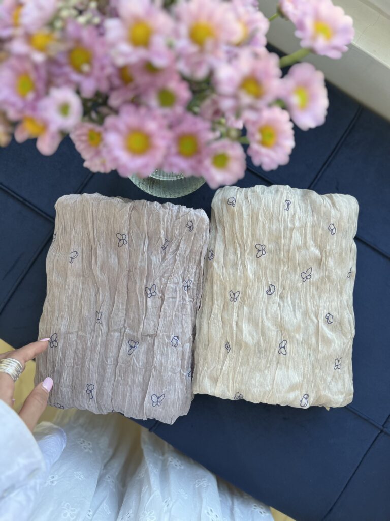 فروشگاه شال و روسری پینیکا