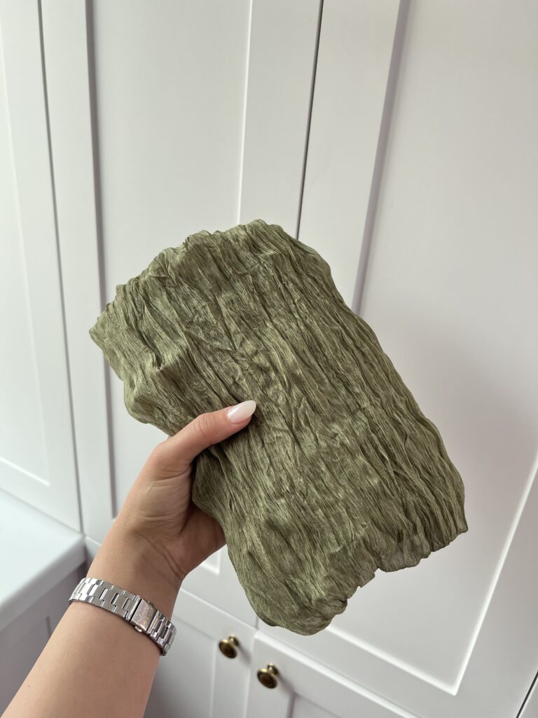 فروشگاه شال و روسری پینیکا