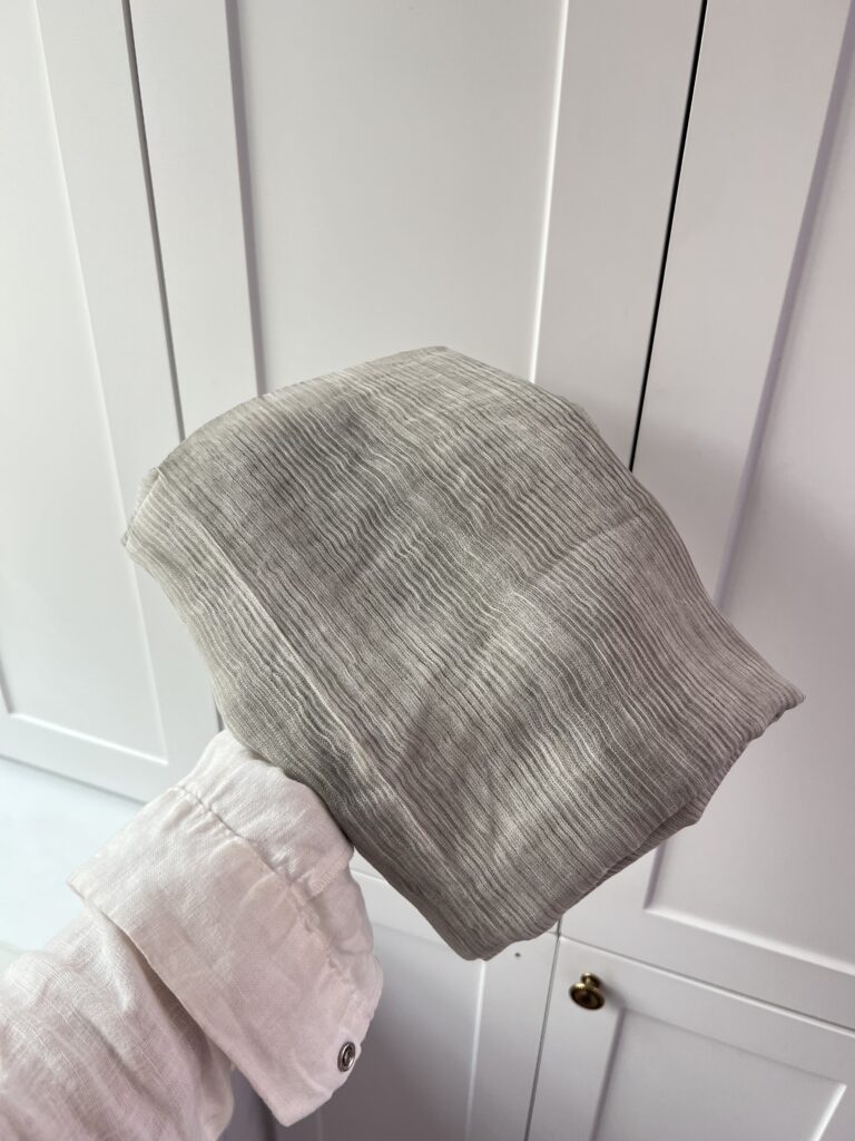 فروشگاه شال و روسری پینیکا