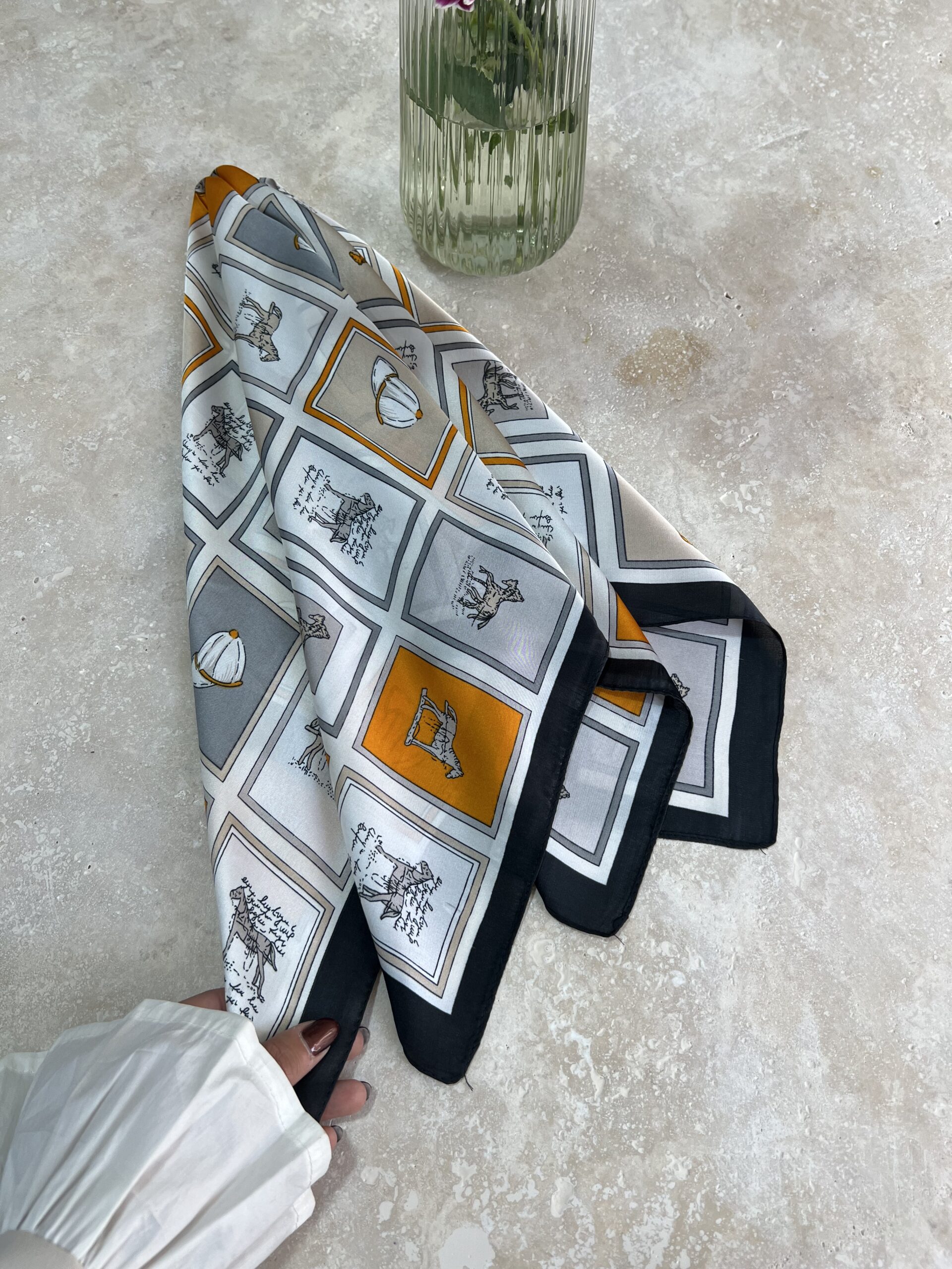 A85AC775-9AA2-499D-9D29-6BB245A60916