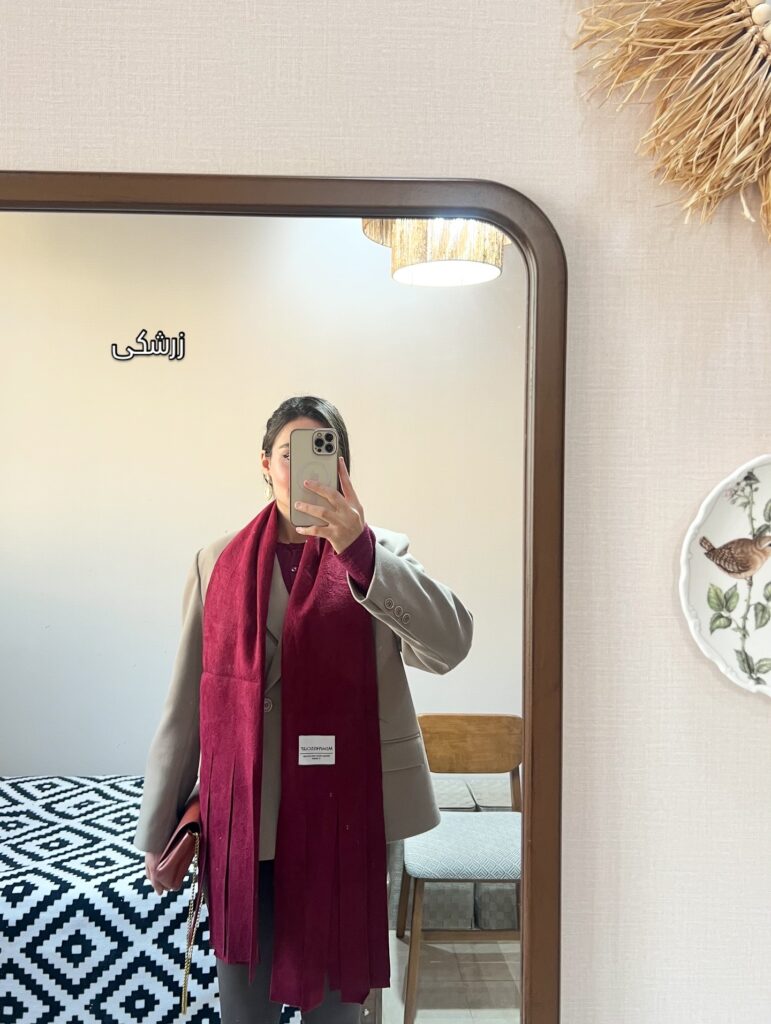 فروشگاه شال و روسری پینیکا